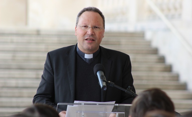 carlos-cabecinhas-reconduzido-como-reitor-do-santuario-de-fatima