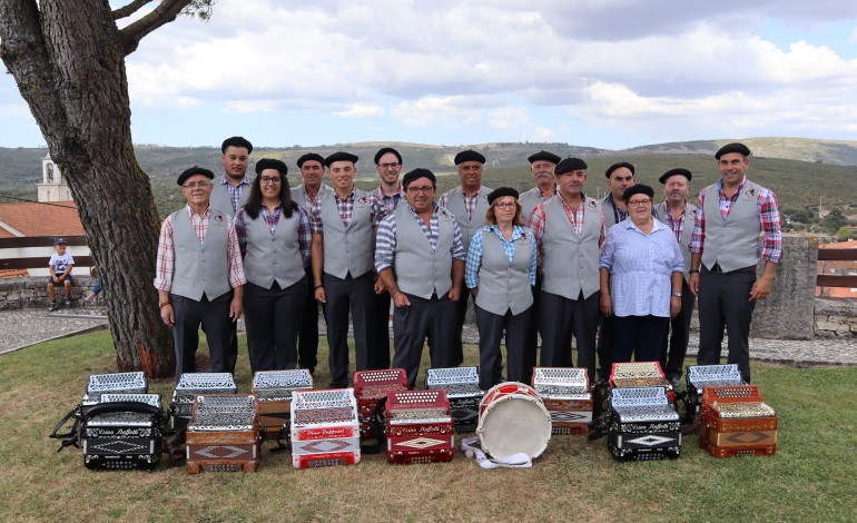 concertinas-da-barrenta-propoem-10-horas-de-musica-ao-longo-de-105-km-pela-serra-de-aire-e-candeeiros