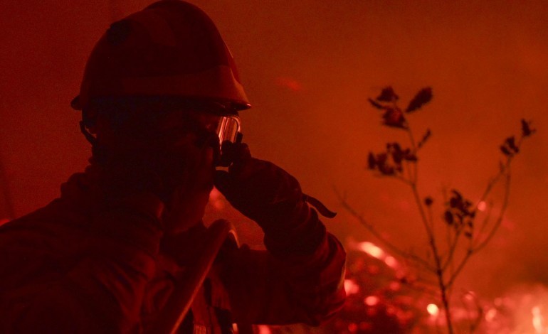 incendio-em-pombal-com-duas-frentes-activas-e-mobiliza-mais-de-200-operacionais