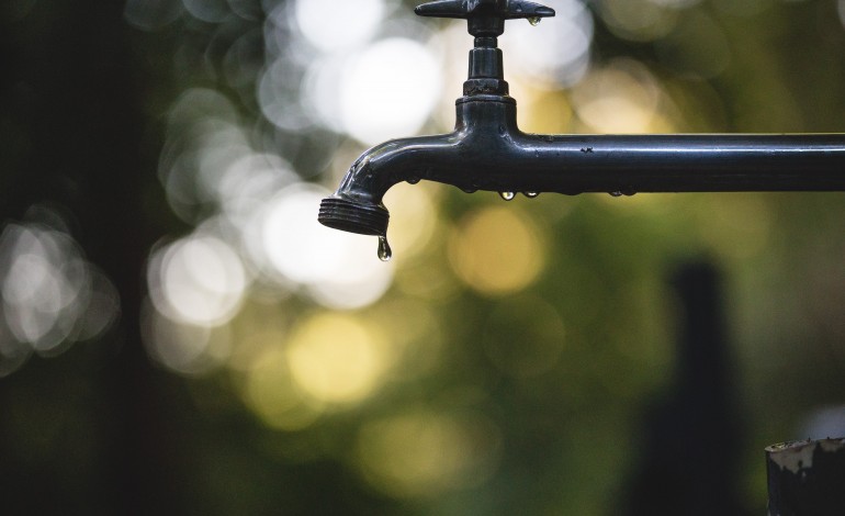 se-vive-na-guimarota-leiria-vai-sofrer-um-corte-de-agua-na-segunda-feira