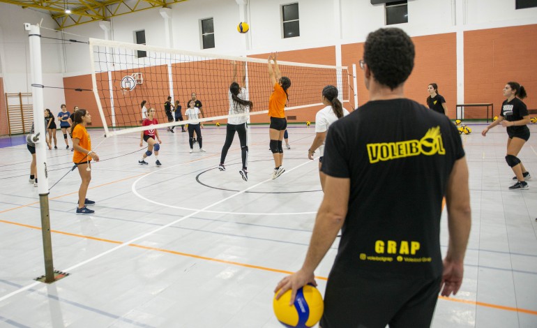 Os treinos de voleibol do GRAP realizam-se na Escola Correia Mateus, no Colégio Conciliar Maria Imaculada (CCMI) e no Pavilhão Municipal dos Pousos