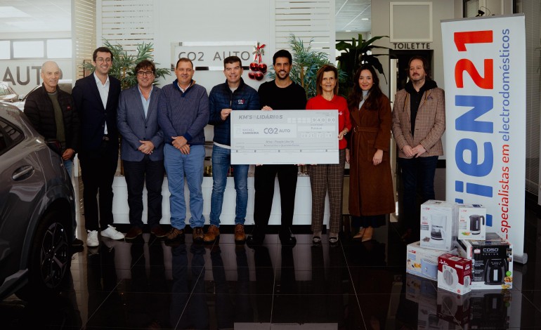 rafael-cardeira-entrega-quilometros-solidarios-a-atlas