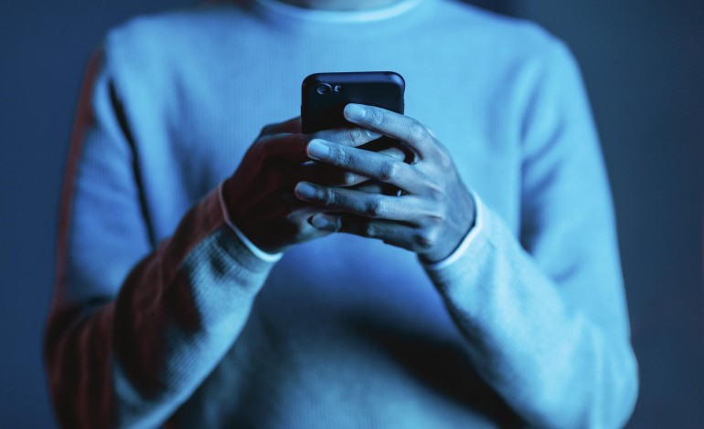 mulher-seculo-xxi-lanca-campanha-de-sensibilizacao-sobre-violencia-digital-contra-mulheres-e-raparigas