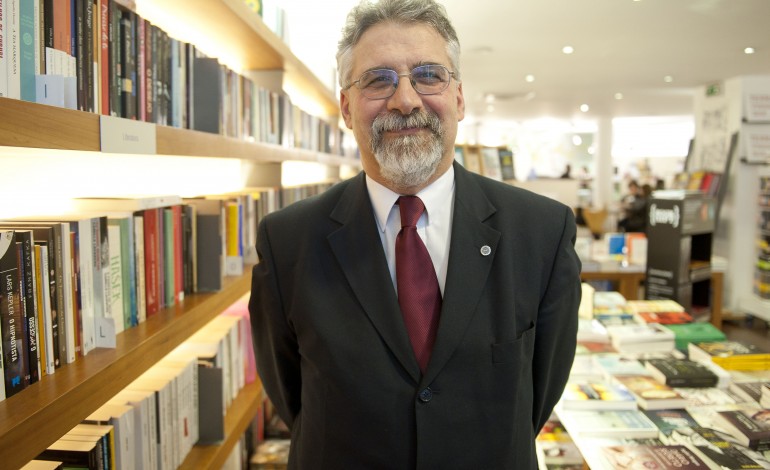 joao-cesar-das-neves-em-jantar-debate-em-leiria