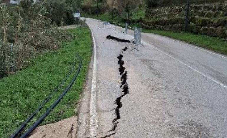 ourem-aprova-requalificacao-de-estrada-cortada-pelo-mau-tempo