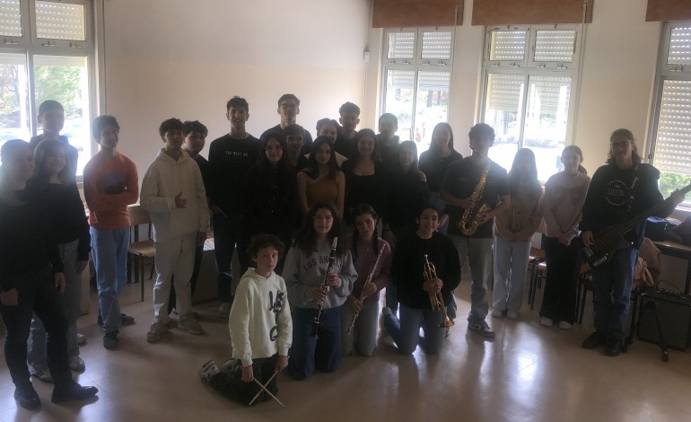 Nenhuma Sombra te Prende ao Chão