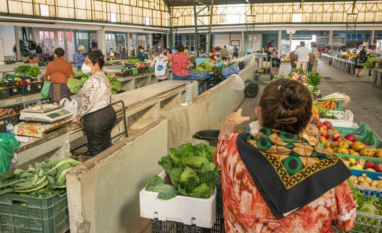 moda-feiras-e-concertos-para-dar-mais-vida-ao-mercado