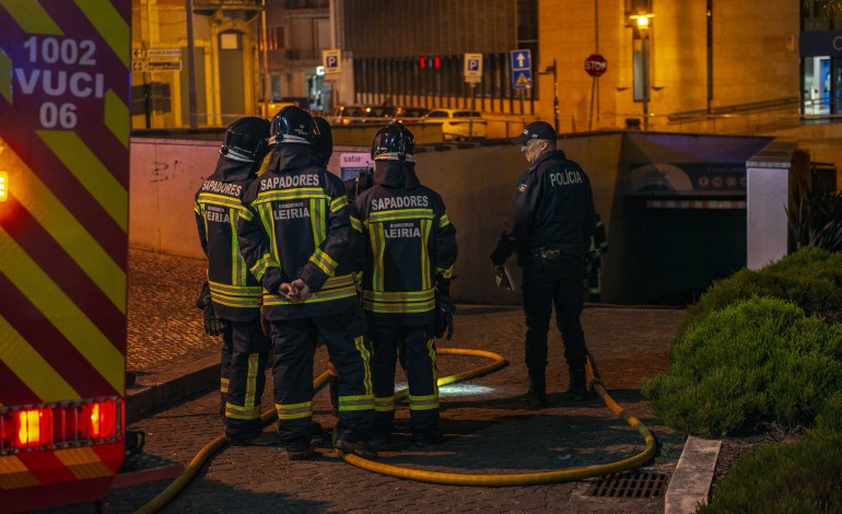 parque-de-estacionamento-da-fonte-luminosa-abriu-de-forma-condicionada