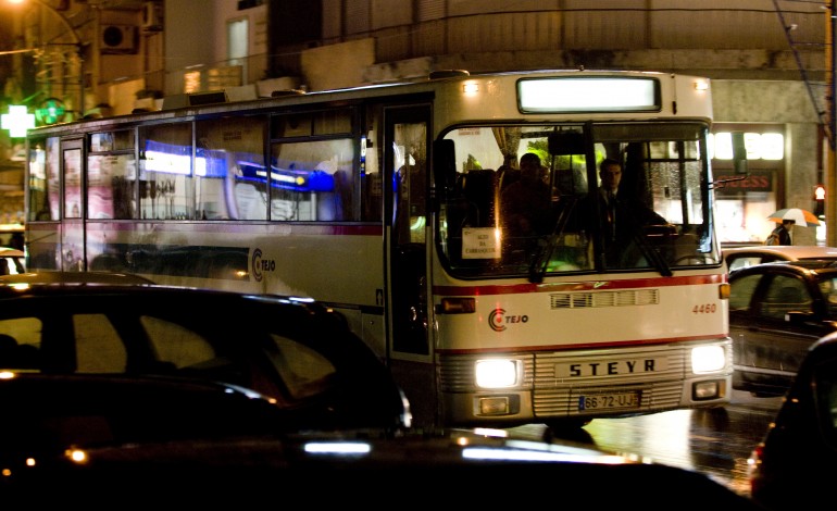 terminal-rodoviario-de-ourem-muda-temporariamente-para-junto-da-camara