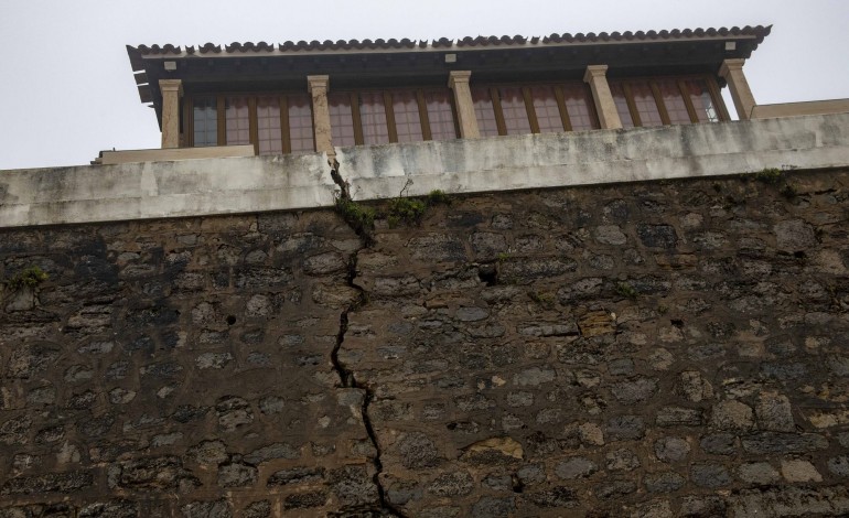 Técnicos do LNEC são esperados ainda hoje