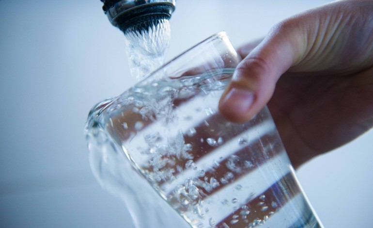 batalha-agua-da-rede-publica-ja-esta-boa-para-consumo