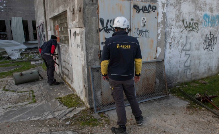 leiria-pede-reforco-de-meios-tecnicos-para-garantir-electricidade-nas-zonas-ainda-afectadas