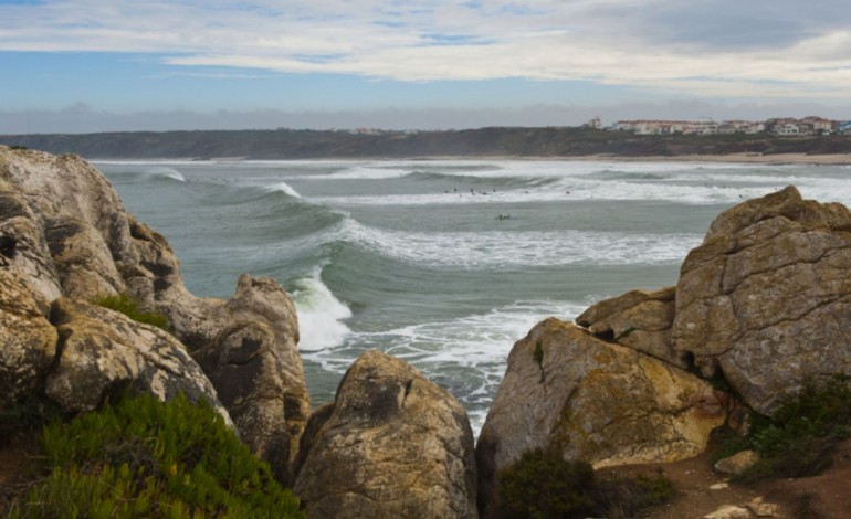 australianos-querem-produzir-energia-nas-ondas-de-peniche-4224