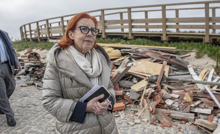 ministra-aceita-prolongar-suspensao-da-taxa-de-gestao-de-residuos-na-regiao
