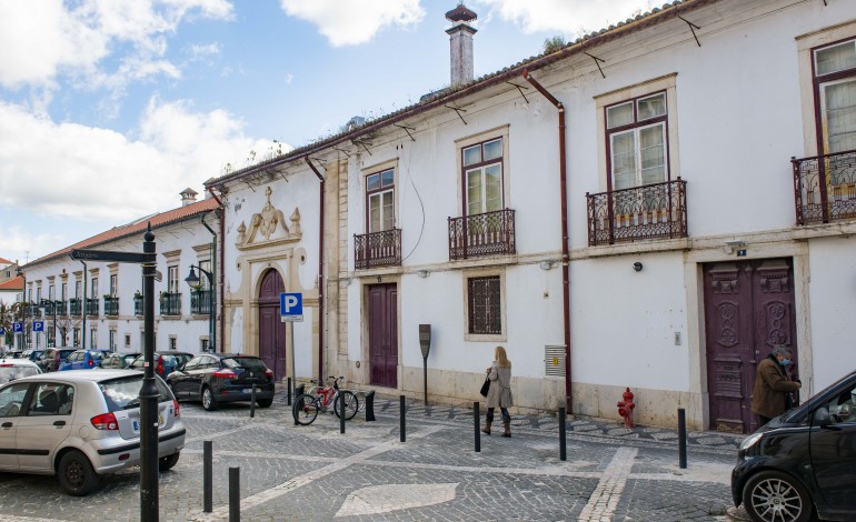 leiria-quer-alargar-biblioteca-a-antiga-pousada-da-juventude