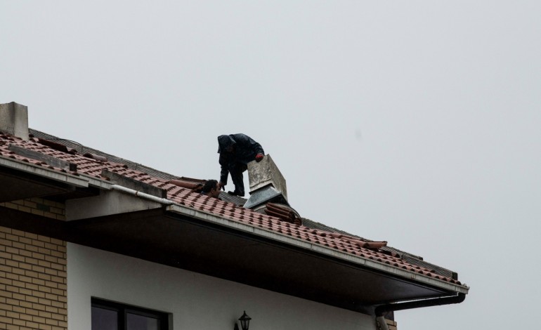 mais-de-400-coberturas-necessitam-de-intervencao-imediata-em-figueiro-dos-vinhos