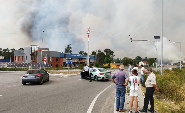 incendios-voltam-a-cortar-ic2-entre-leiria-e-pombal