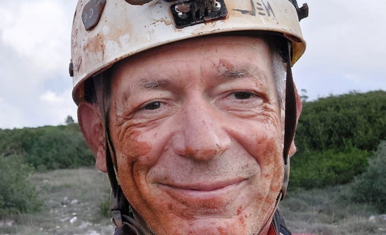 funeral-de-fundador-do-nucleo-de-espeleologia-de-leiria-antonio-fael-sera-amanha
