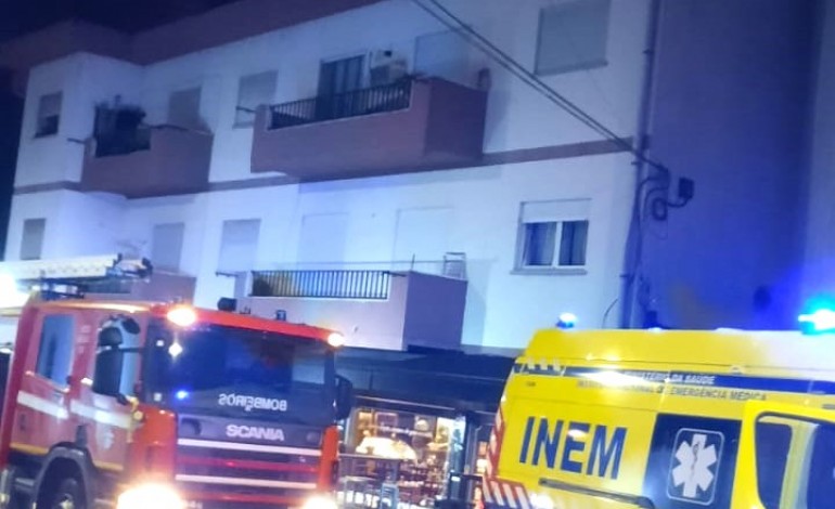 policia-judiciaria-investiga-incendio-em-sotao-de-predio-de-leiria