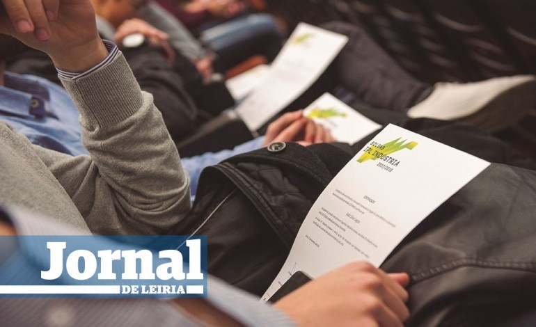 estudantes-do-politecnico-de-leiria-recebem-bolsas-industria-esta-terca-feira