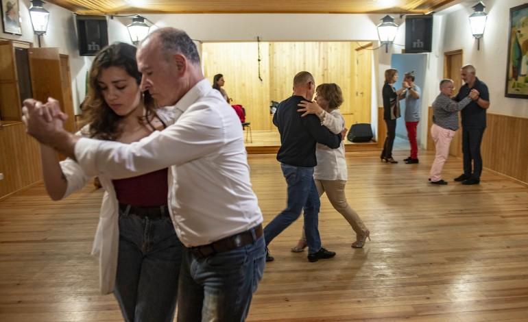 Aula na sede do Rancho da Região de Leiria, nos Marrazes