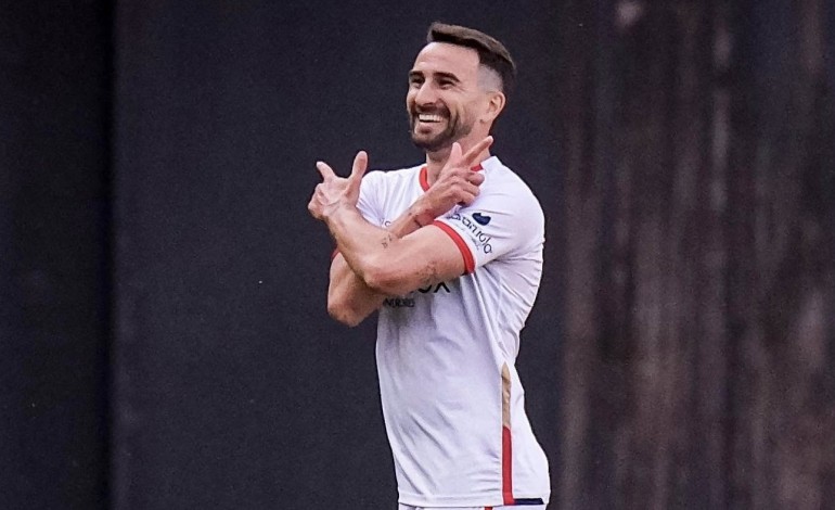 juan-munoz-renova-por-dois-anos