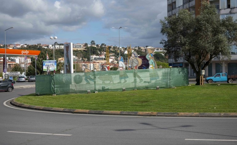 trabalhos-de-requalificacao-do-monumento-rotario-em-leiria