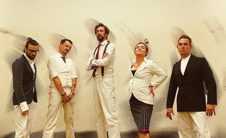 pavilhao-carlos-neto-em-leiria-recebe-deixem-o-pimba-em-paz