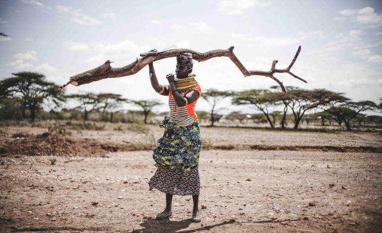 hadoc-entre-as-chuvas-mostra-a-seca-em-africa-atraves-do-conflito-entre-tribos-rivais