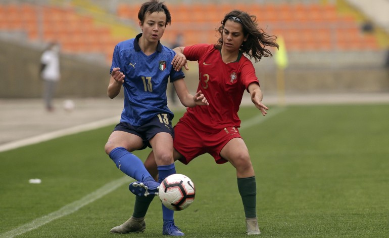 A festa do futebol feminino espelhada na estreia vitoriosa da equipa das quinas na Ronda de Elite da última época