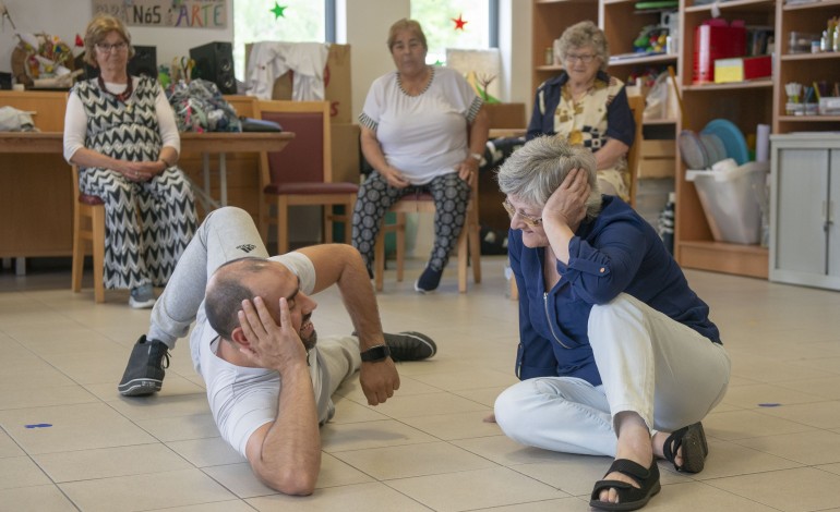 Ensaio na Amitei, com utentes entre os 60 e os 90 anos, na última terça-feira