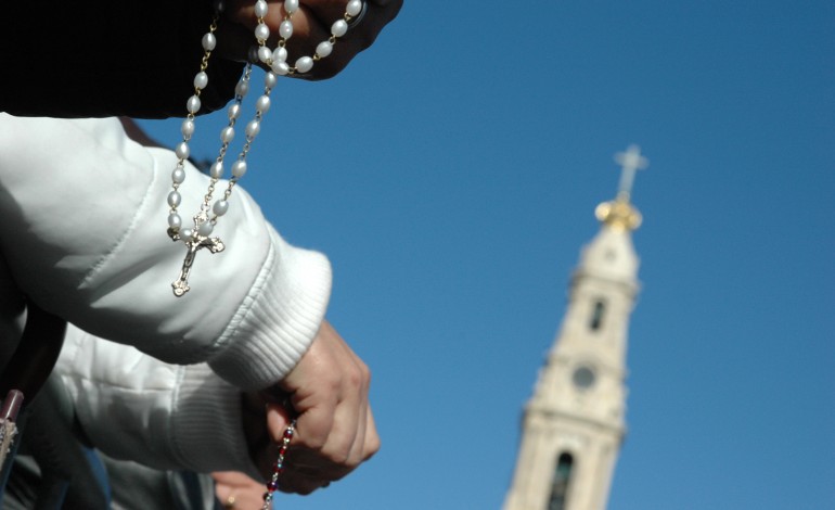 celebracoes-presenciais-regressam-sabado-na-basilica-da-santissima-trindade-e-no-recinto-de-oracao