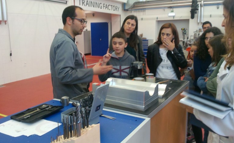 alunos-transformam-computador-em-refrigerador-4164