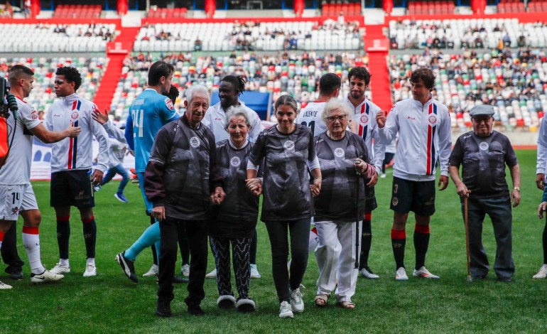 União de Leiria vence no dia em que convidou idosos do concelho a assistir ao jogo