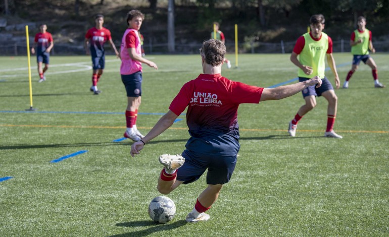 Com uma média de idades a rondar os 19 anos, os jogadores mostram vontade de chegar às competições seniores